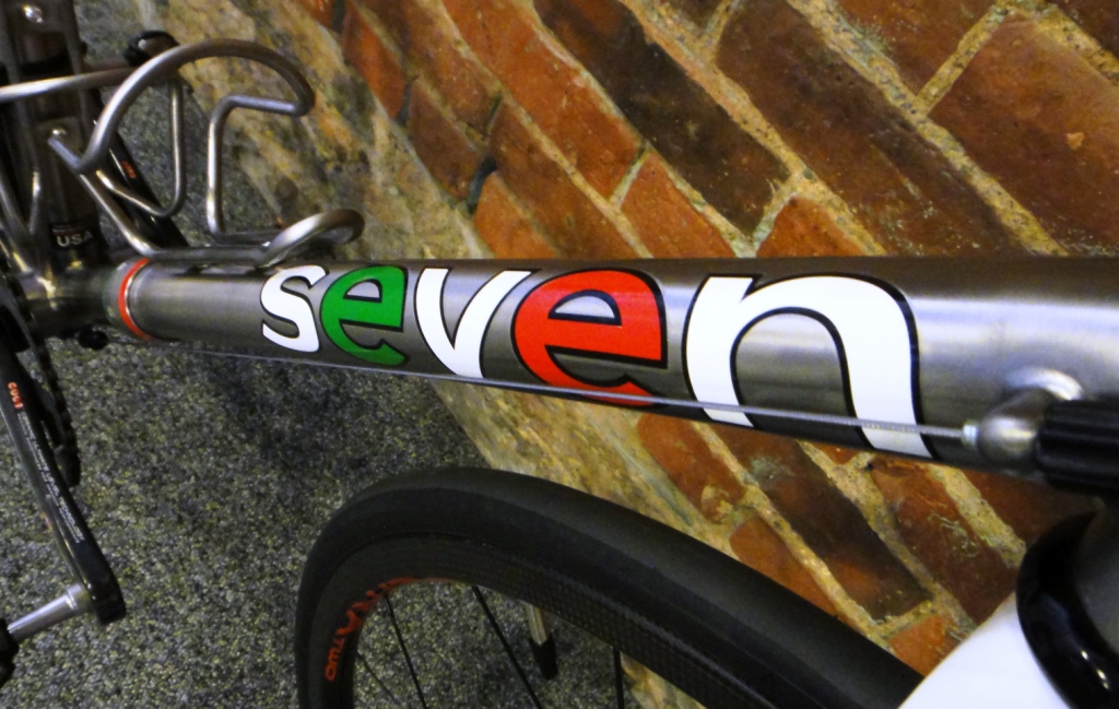 Seven down tube decal in Italian flag colors