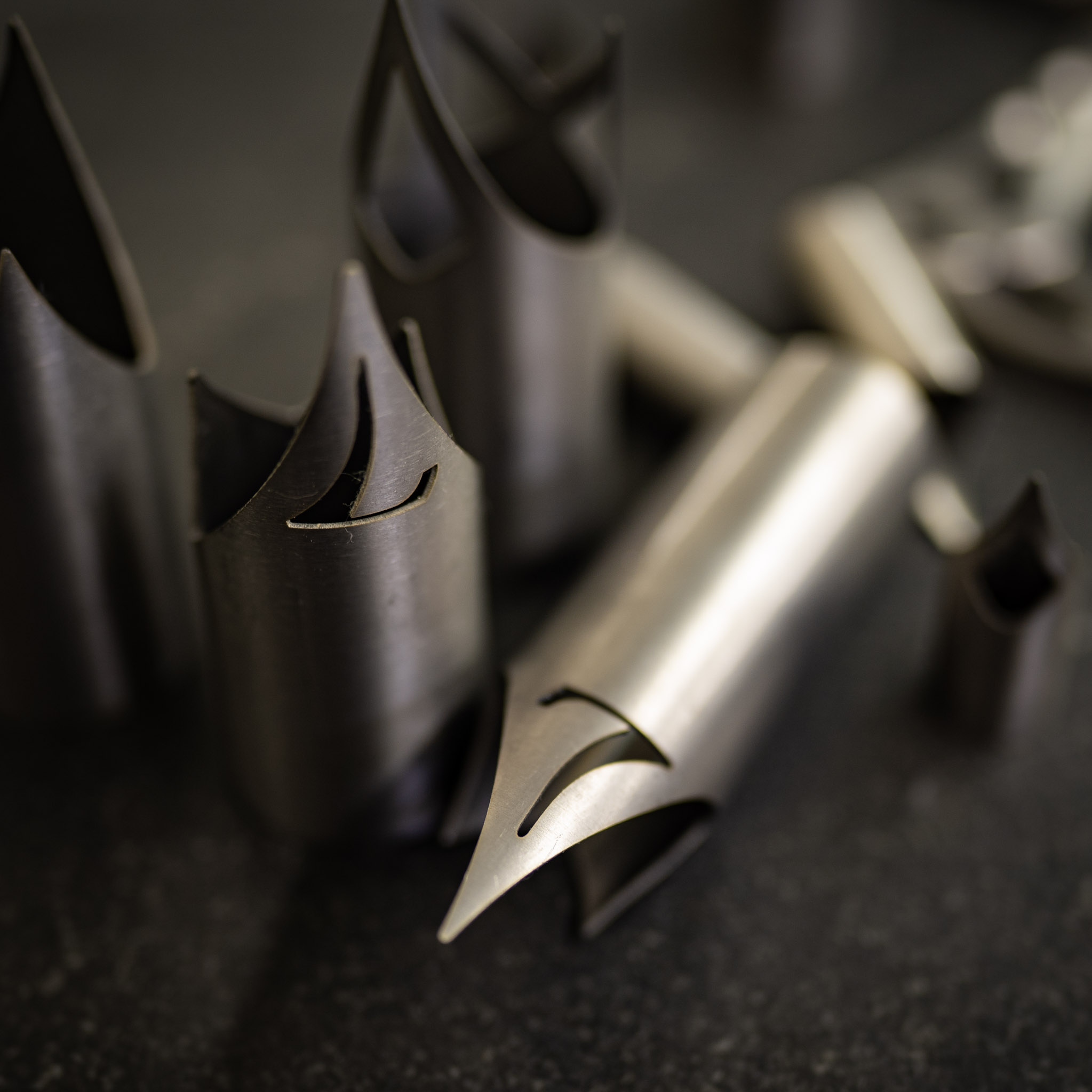 Seven's 622 lugs