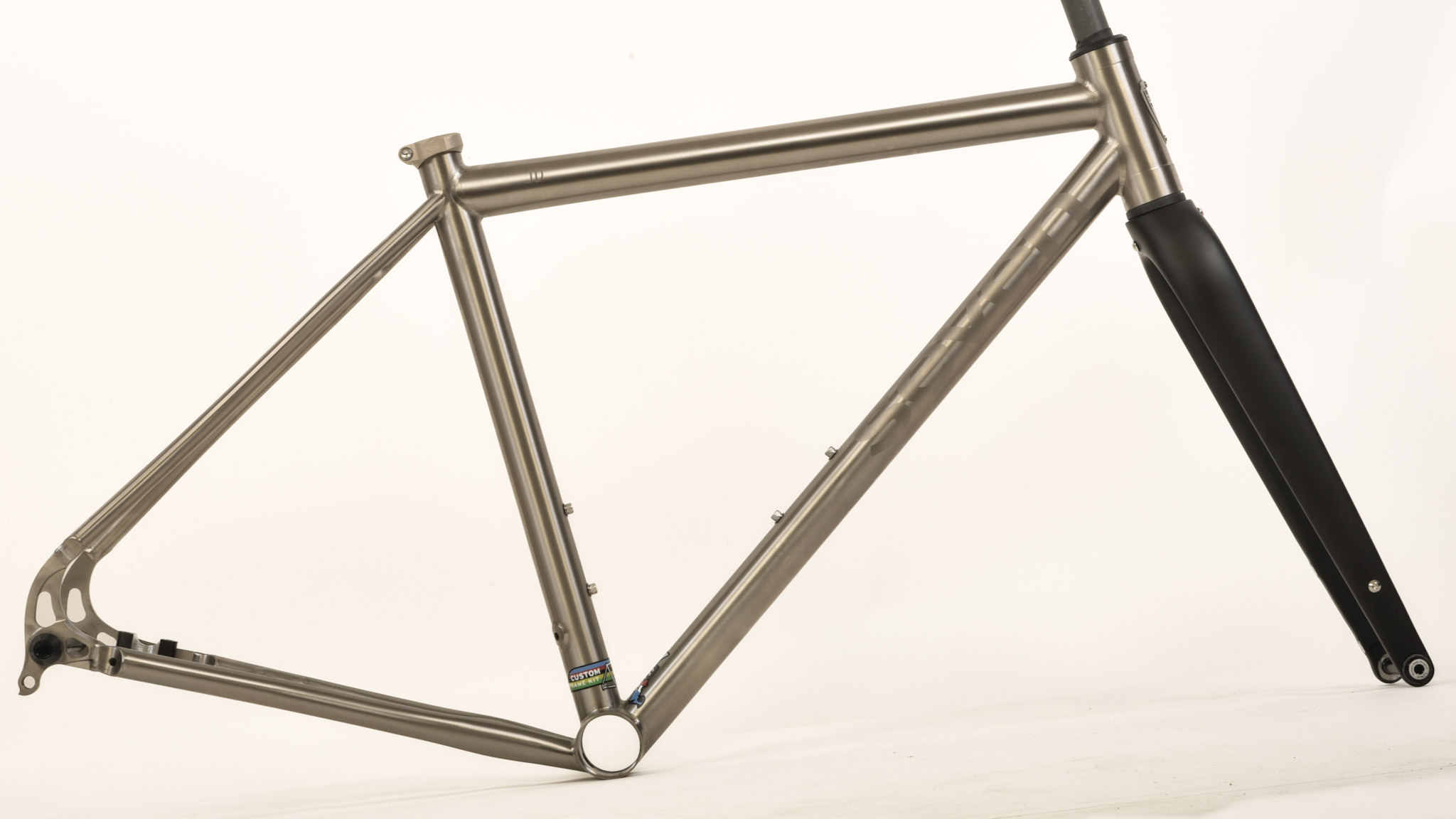 road frameset photo